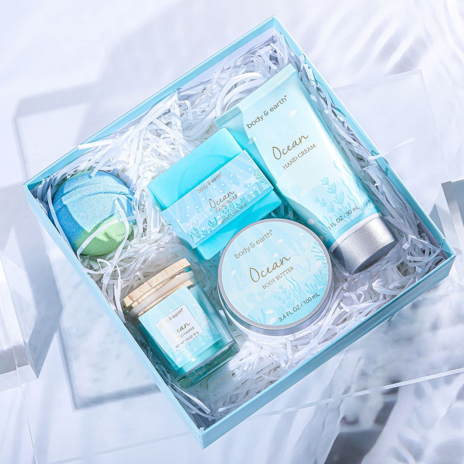 Bath Set with Ocean Scented Spa Gifts for Her,Includes Scented Candle, Body Butter, Hand Cream, Bath Bar and Bomb,5 Pcs Bath Set,